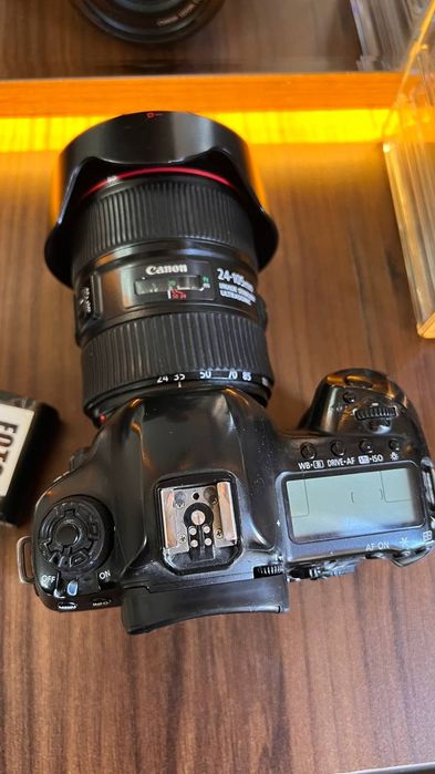 Canon mark 4            850$