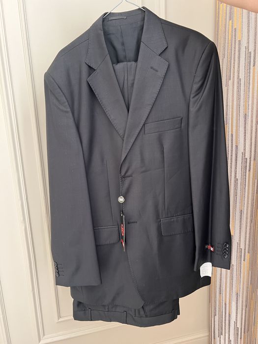 Продам мужской костюм