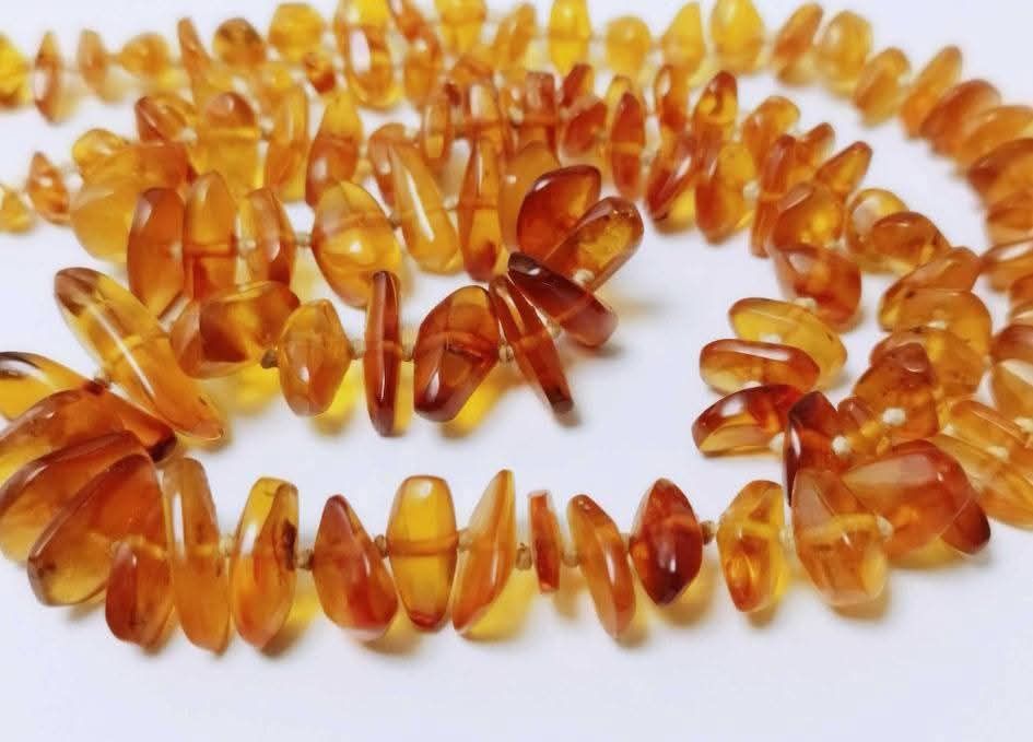 Colier din chihlimbar natural culoare coniac auriu