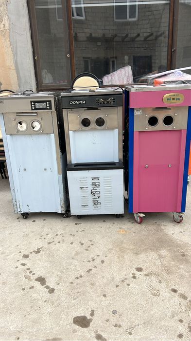 Мороженое аппарат в хорошем состоянии