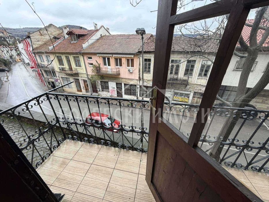 Четиристаен под наем на Чаршията
