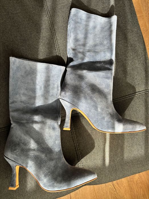 Cizme din piele întoarsă cu toc