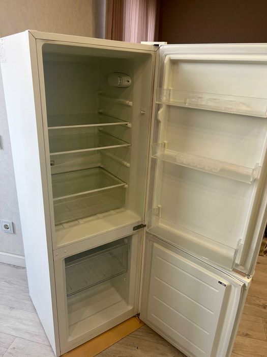 Холодильник Midea