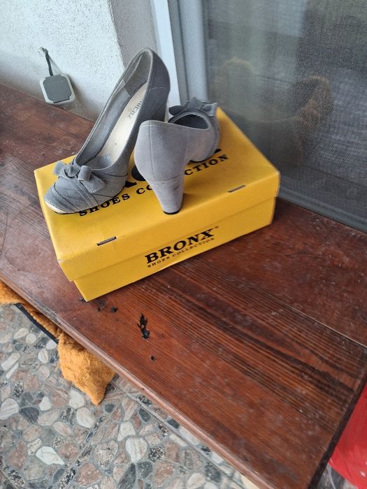 Обувки, дамски. Като нови