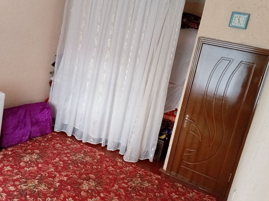 3/2 да 3 хонали уй сотилади