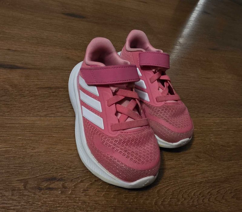 Детски маратонки за момиче