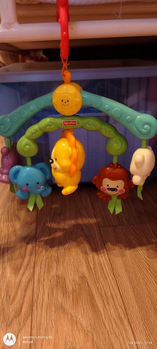 Въртяща се дрънкалка Fisher-Price