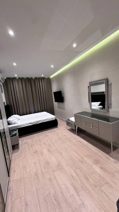 Сдается абсолютна новая квартира  в Акай сити