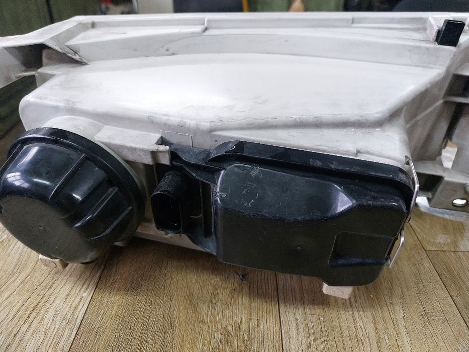 Фарове за Шкода Октавия 1 2003г