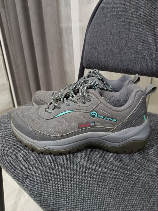 Продам кроссовки 36р