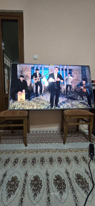 Продам телевизор Zifler 65