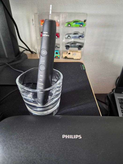 Perie dinți Philips Sonicare DiamondClean Smart HX993B + 6 capete W2 + Garanție 1 an