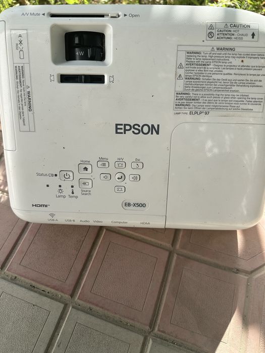 Проектор EPSON - EB-X500 срочно сотилади