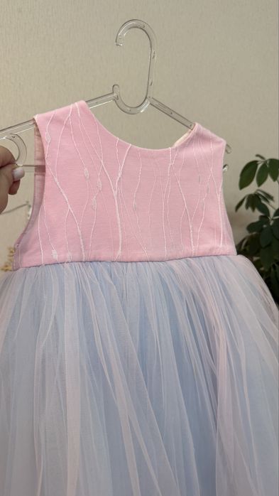 Продам детские платья нардяные