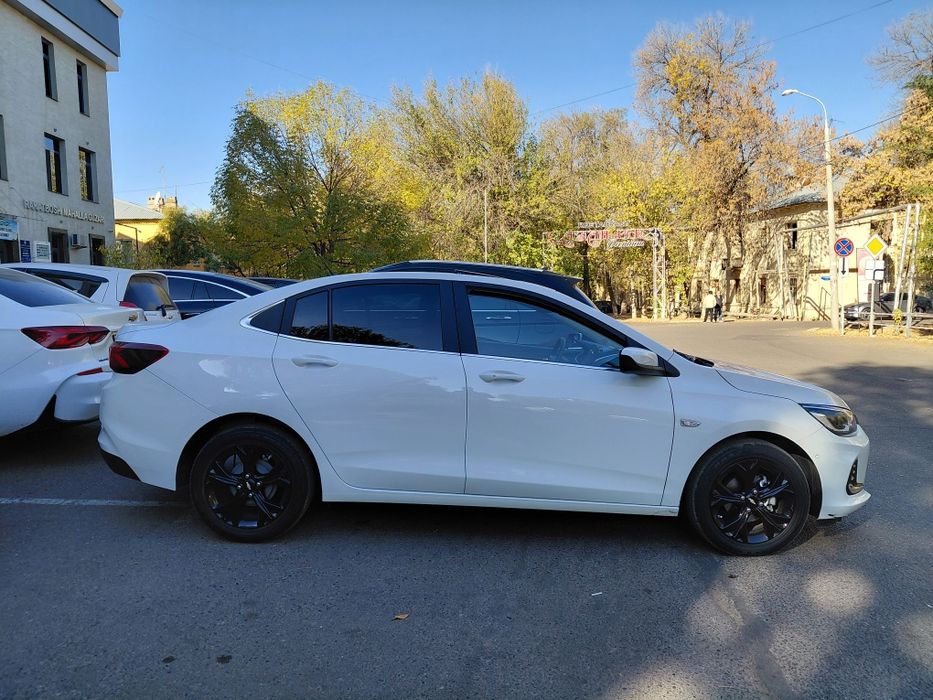 Obmen Onixni Malibu yoki Equinoksga almashaman