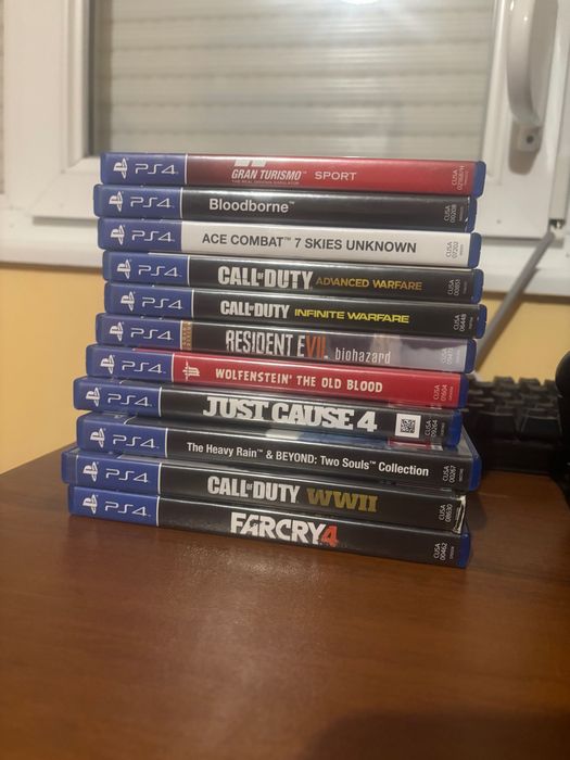 Playstation 4,3 контролера, 23 игри