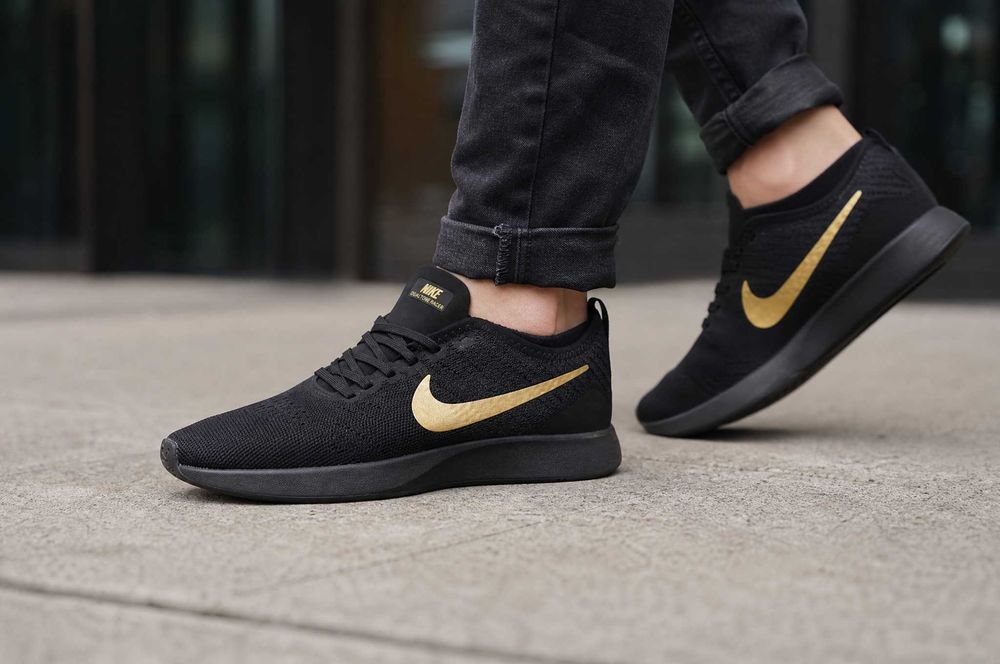 Мъжки маратонки Nike Dualtone Racer — изцяло черни със златен Swoosh