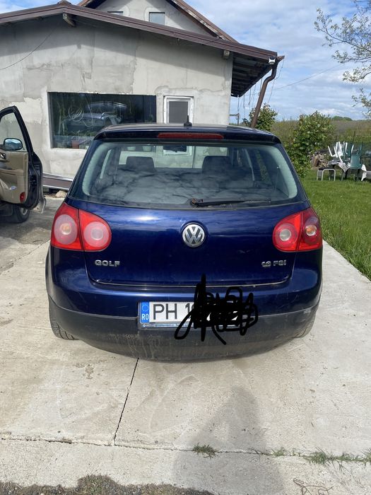 De vanzare,golf 5.