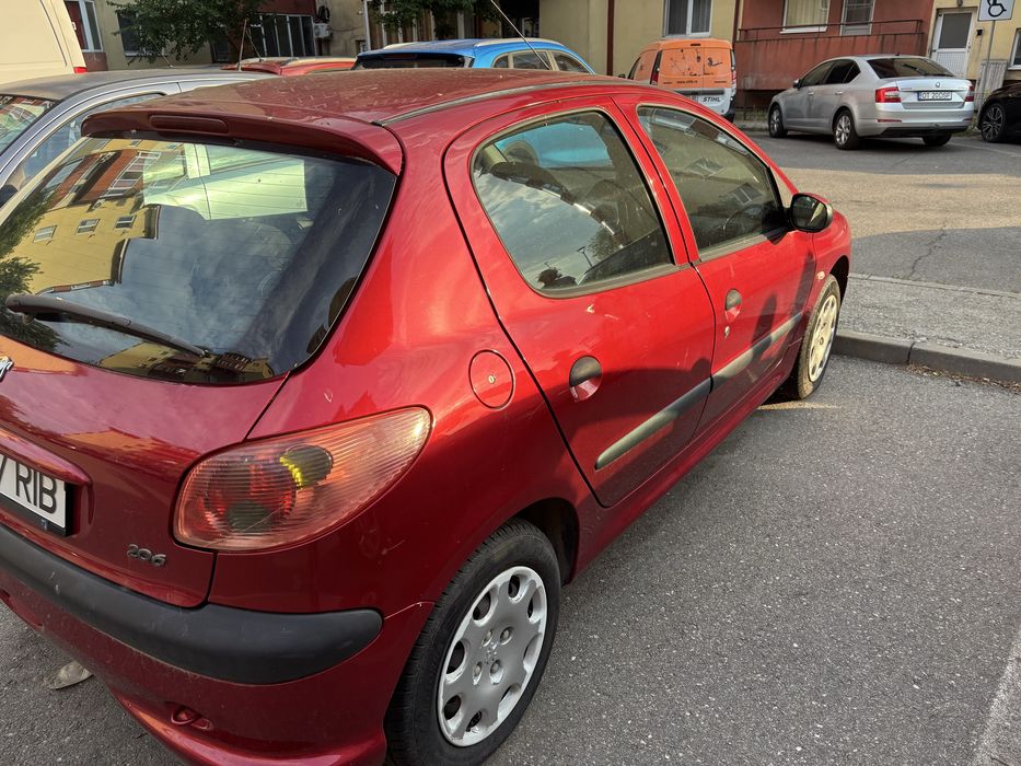 Vand Peugeat 206 an fabricatie 2006 107000 km