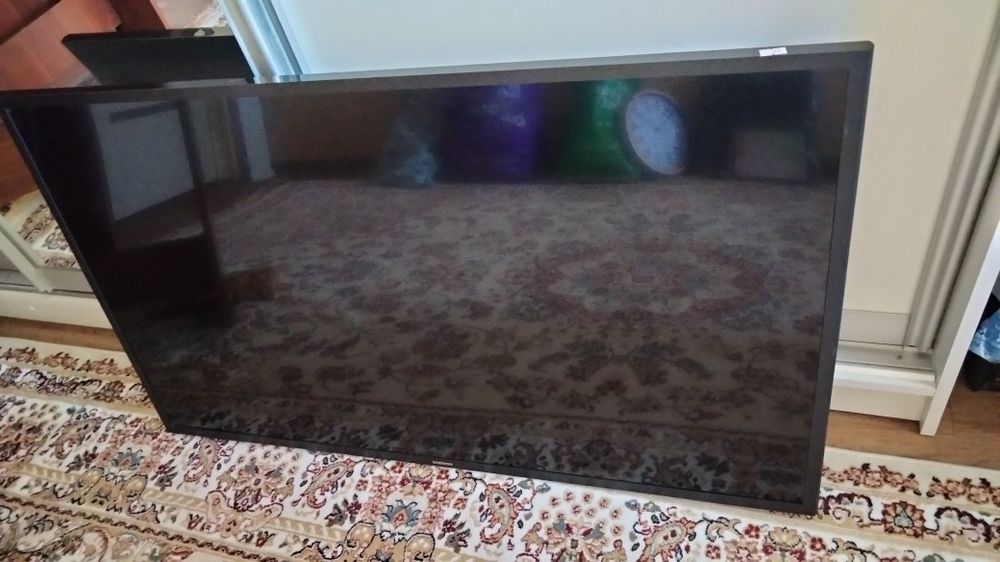 Продаю смарт телевизор самсунг