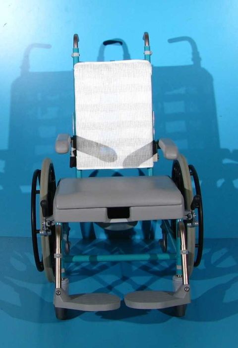 Scaun WC cu rotile din aluminiu Thomashilfen / latime sezut 47 cm