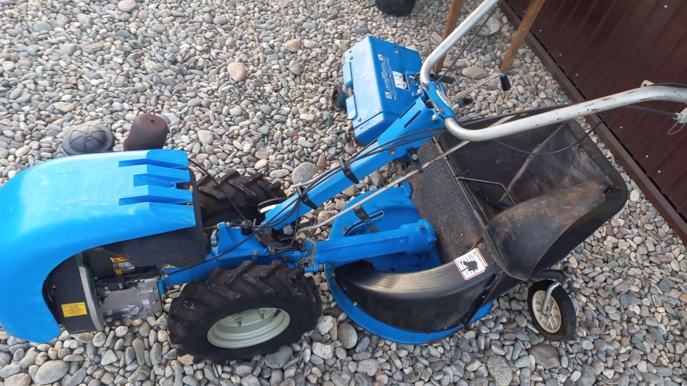 Motocultor cositoare gazon bcs