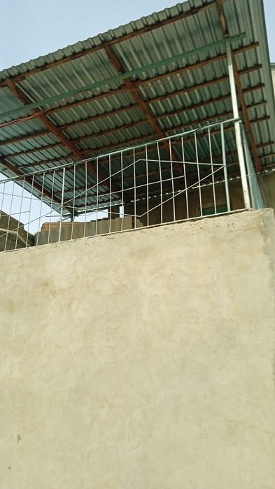 Продоется дом катежд