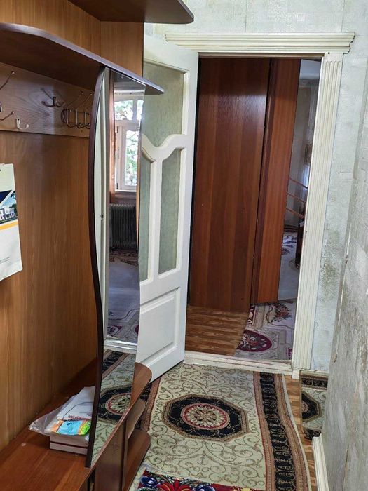 Сдаётся квартира в аренду 1 комнатный 3 этаж с обстановки.
