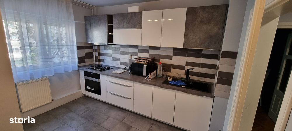 Apartament 3 camere Etaj 1 zona Dorobantilor Lugojului 500 euro