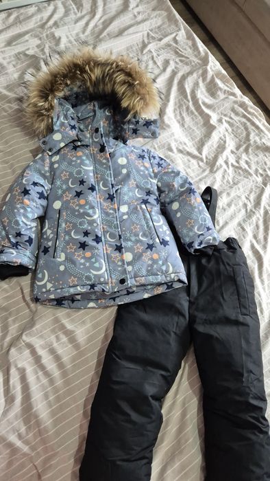 Зимний утеплённый комбинезон на 3-4 года