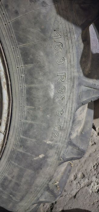 Резина, колесо на мтз