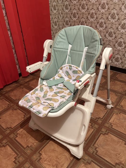 Детское кресло для кормления