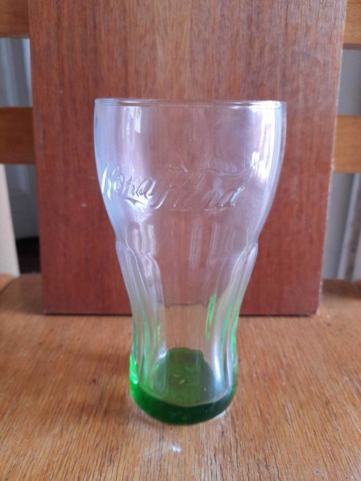 Чисто нови чаши Coca-Cola