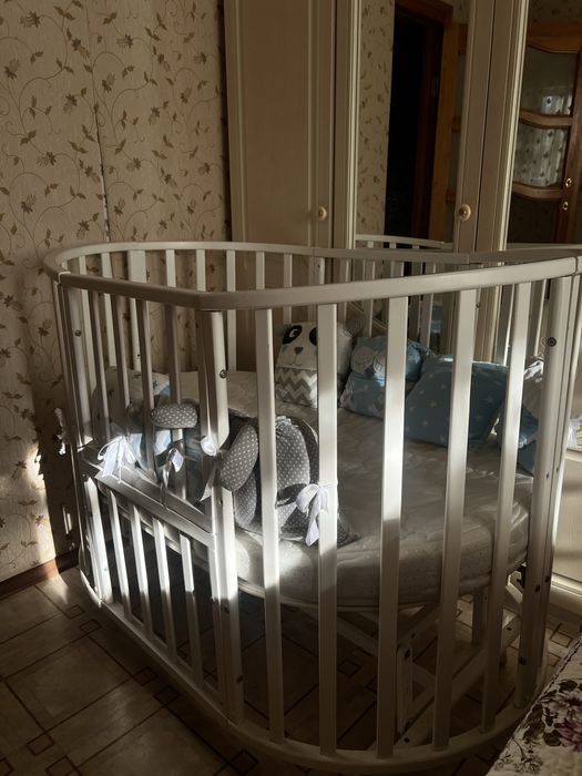 Продам детскую кровать.