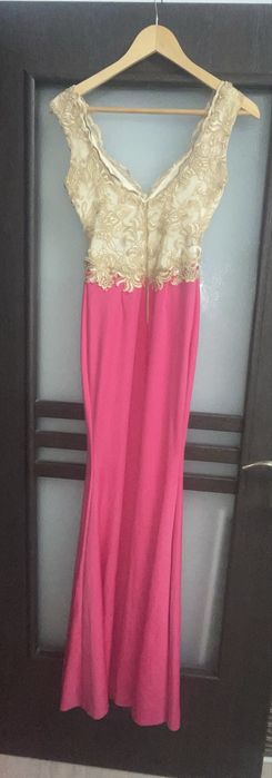 Rochie Atmosphere lunga ciclam si bust din dantela aurie