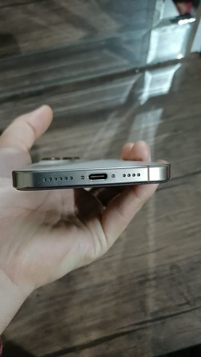 iPhone 16 Pro Max 256 gb desert titanium
