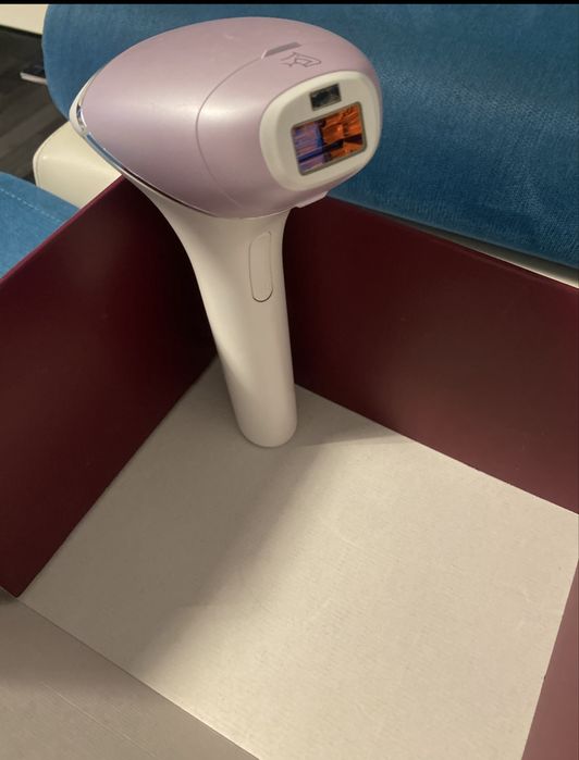 Aparat de epilat cu laser ,,Philips lumea prestige ‘’