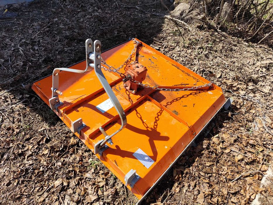 Трактор Kubota GT3 4х4 23 к.с. с мулчираща косачка и теглич