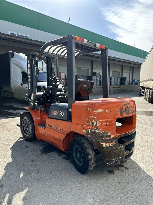 Дизельный вилочный погрузчик