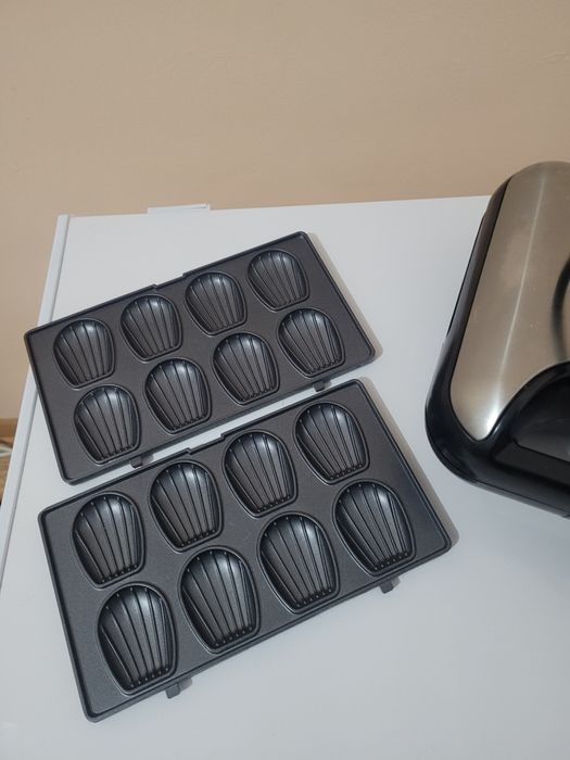 Продам вафельницу 7в1