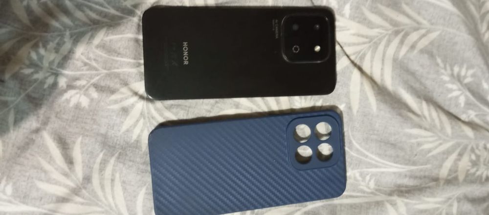 Продам HONOR X6 b