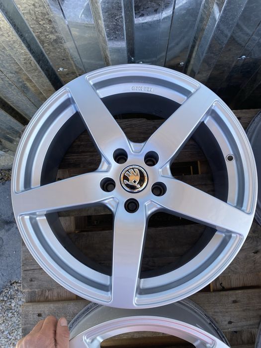 18 цола 5 х 112 мм Мерцедес , Ауди , Фолксваген , Шкода , VW