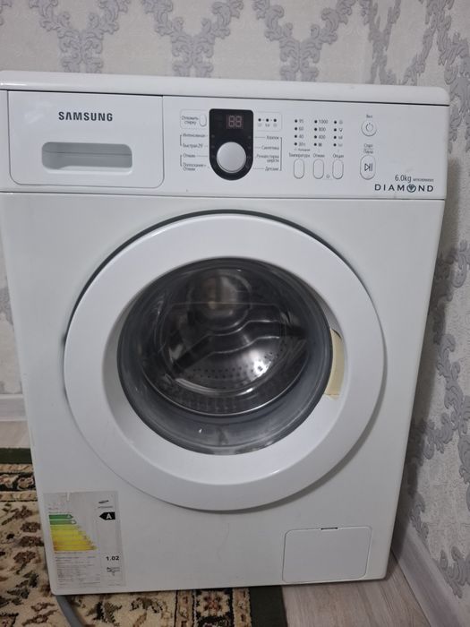Стиральная машина Samsung diamond WF8590NMW9 6кг.Цет белый, в отличном