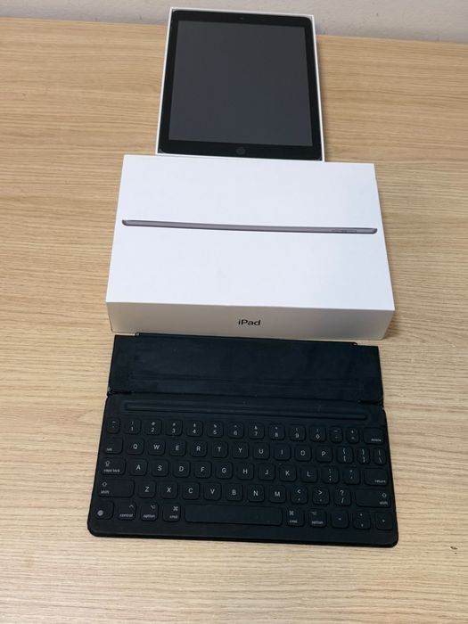Ipad 9 th 256 Gb Wifi ,tastatura Apple