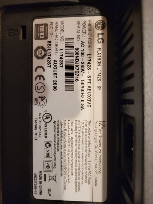 Lot 3 monitoare LCD,LG 17",Fujitsu Siemens 19",Maguay 19"