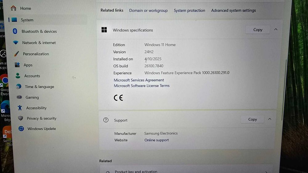 Лаптоп Samsung Galaxy Book4 15.6" i5-1335U 256 SSD / 8 RAM