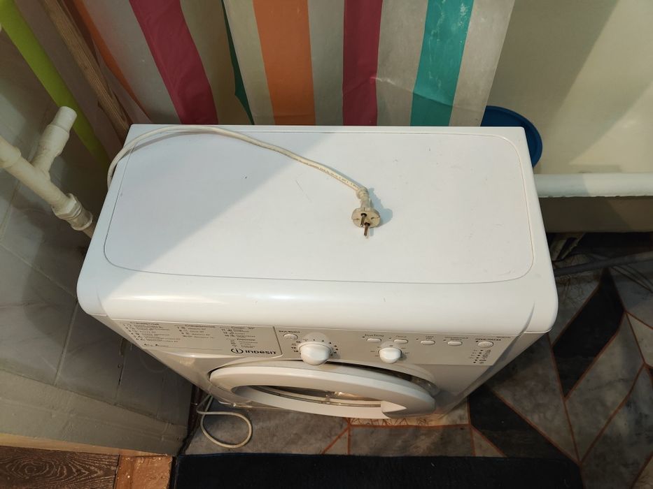 Машинка стиральная автомат