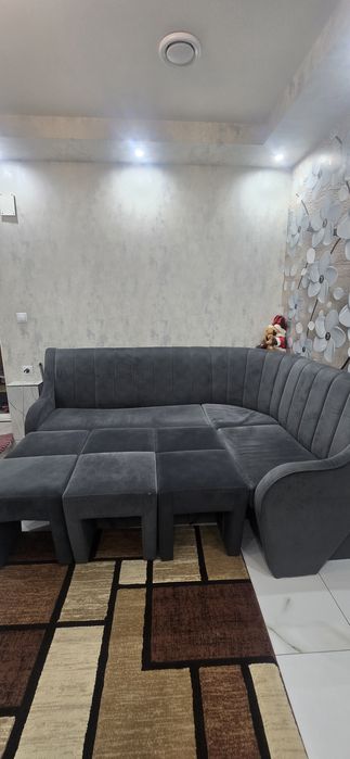 Vand set coltar plus masă superb!