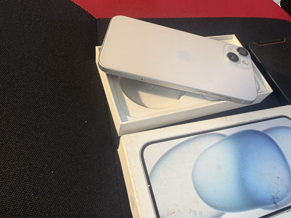Iphone 15 plus baterie 100%