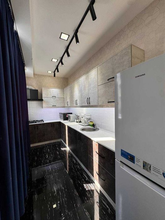 4-комнатная квартира, 82 м², Паркентский — аренда